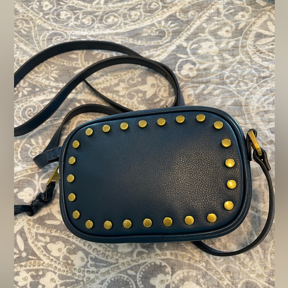 Fossil Maisie Navy Studded Oval Crossbody Bag SHB2424497 Twilight - Picture 1 of 5